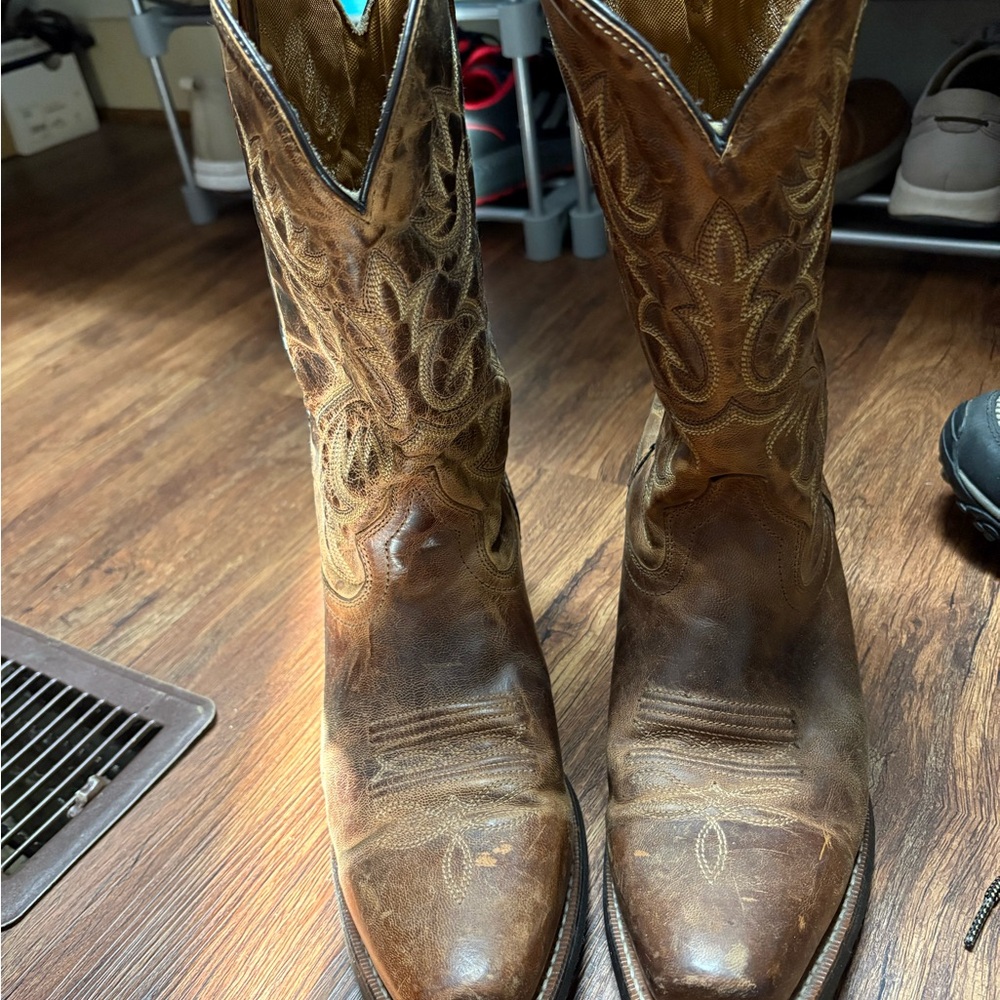 Laredo Tan Leather Cowboy Boots
